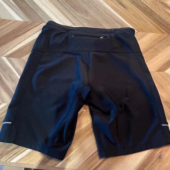 NIKE size M Dri-fit tight bike shorts - Picture 1 of 7